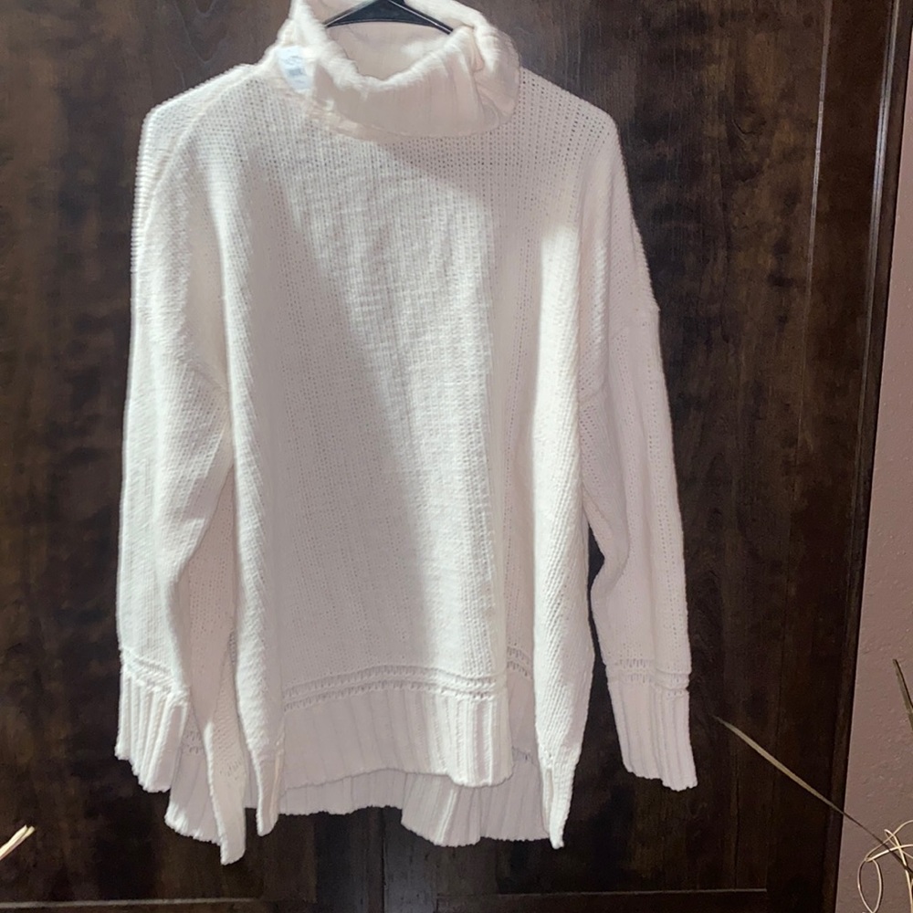 White turtle neck